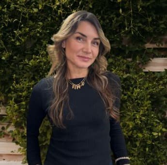 Maryna- Nail Technician